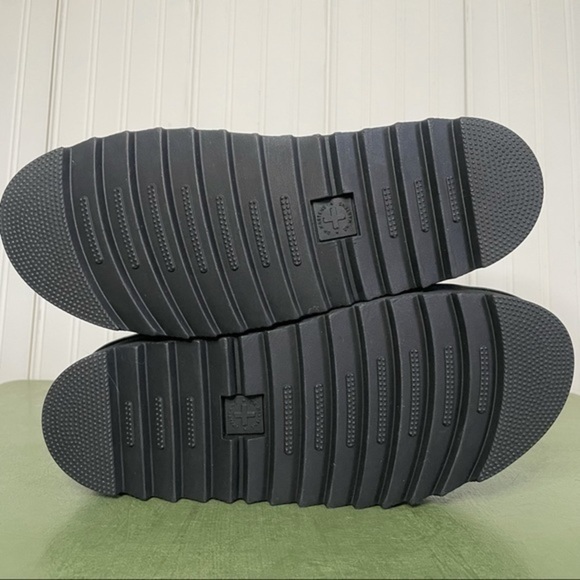 NWT Dr Martens VOSS QUAD in White Hydro Leather - Picture 9 of 10